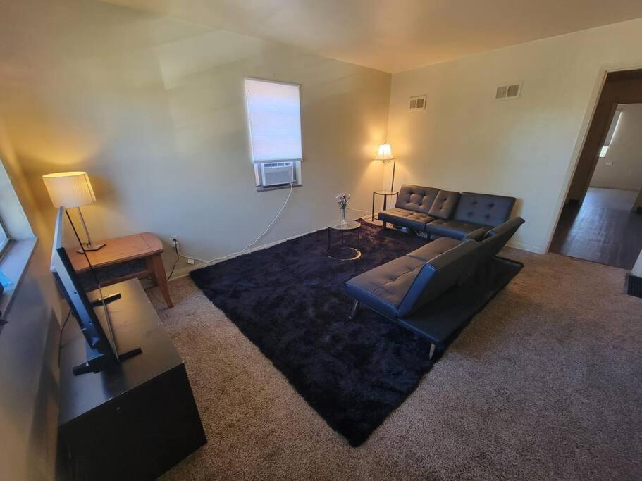 Furnished 1-Bedroom In Dayton! Exterior photo